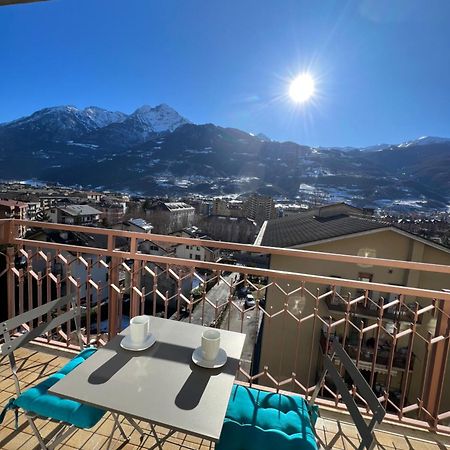 Blue Moon - Via Parigi Apartments Aosta Luaran gambar