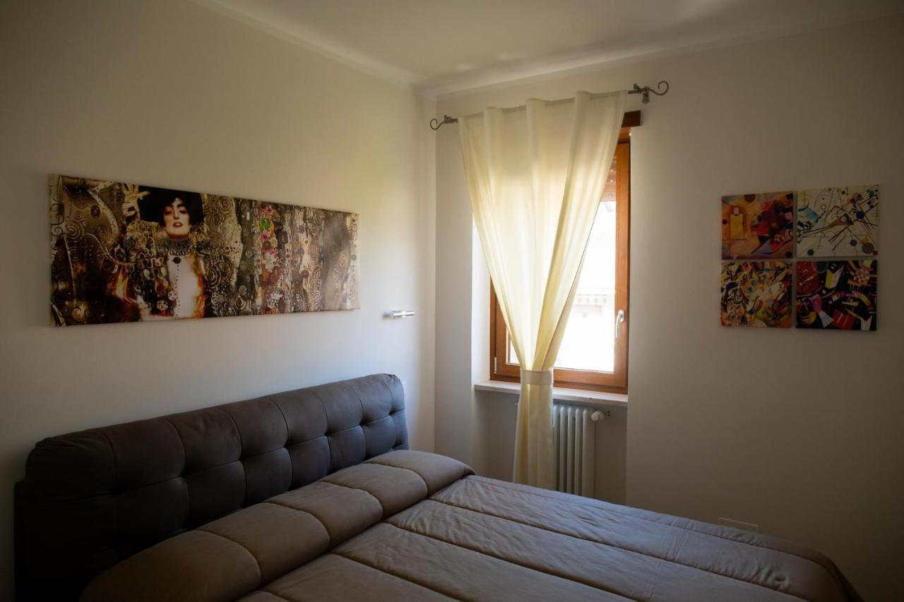 Blue Moon - Via Parigi Apartments Aosta Luaran gambar